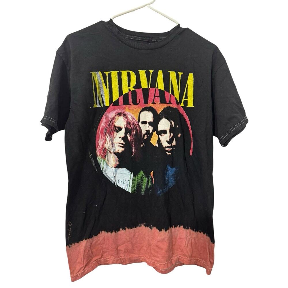 Nirvana Photo Dip-Dye Graphic Hot Topic Band Logo T Shirt Size Medium Tee